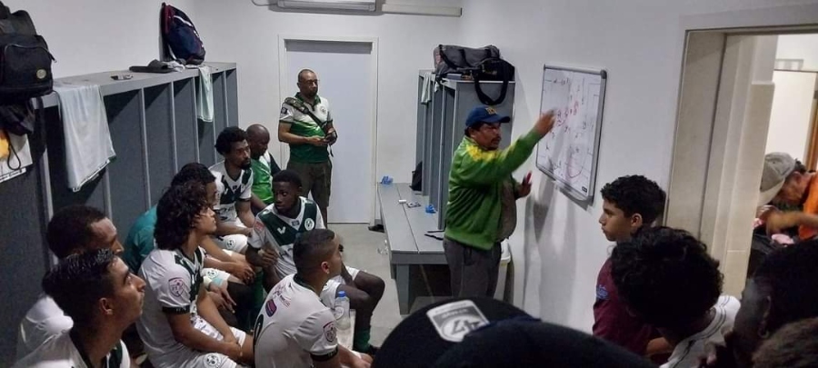 entrenador angel orellana futbol el salvador belice campeon verdes fc 01