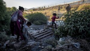 EEUU apura preparativos para llegada de migrantes cuando expire norma fronteriza