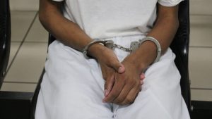 Condenan a 20 años a hombre que violó a joven que llegó a venderle comida