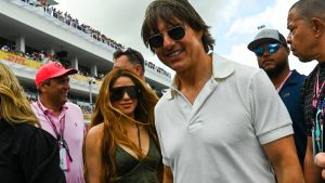 Shakira le pone un alto a Tom Cruise