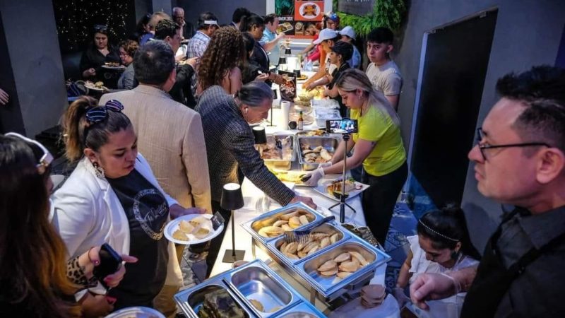 I salvadoregni a Milano mettono in mostra l’arte pubblica e la gastronomia