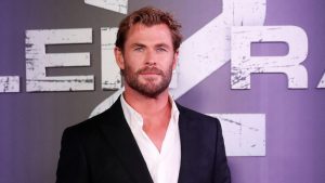 Chris Hemsworth espera que huelga de guionistas "se resuelva pronto por el bien de todos"