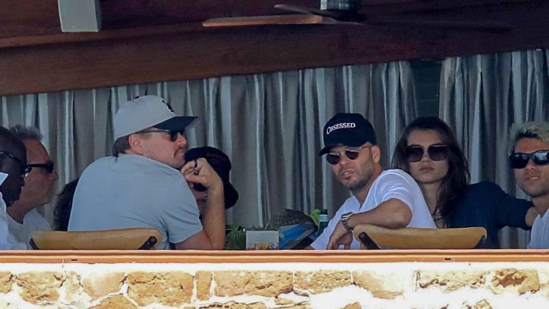 Leo DiCaprio y Meghan Roche en Ibiza, España