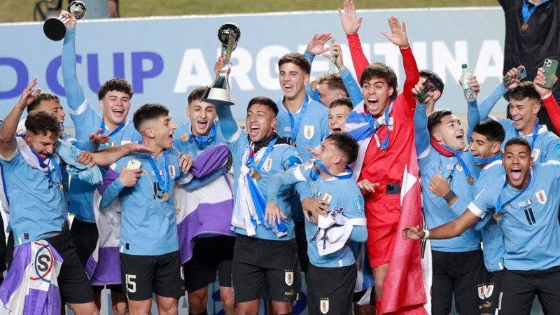 Uruguay vence a Italia y es campeón mundial de fútbol sub-20