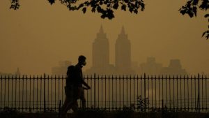 Nueva York ha sido cubierta por una "niebla apocalíptica" a causa de los incendios en Canadá