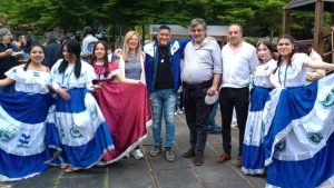 Salvadoreños en Milán exponen arte y gastronomía vernácula