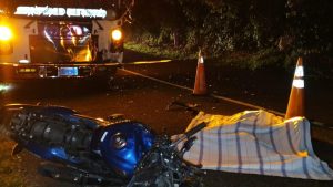 Motociclista murió tras chocar contra bus de la R-335 en Tecapán, Usulután