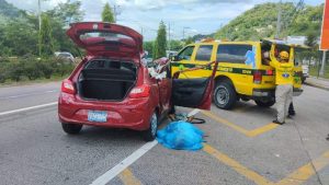 Un muerto y cinco lesionados en accidente en autopista a Comalapa