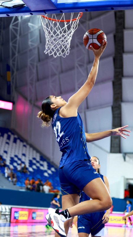 Kimberly Villalobos El Salvador Campeon COCABA Baloncesto 2023