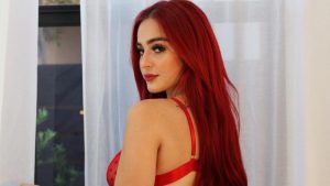 Nicolle Figueroa presume su pancita