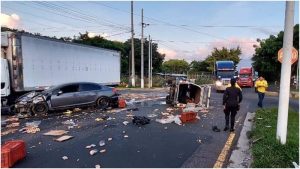 Un herido dejó múltiple choque en la carretera de Oro