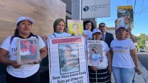 Familiares de desaparecidos piden quitar reserva a información de cementerios y fosas clandestinos