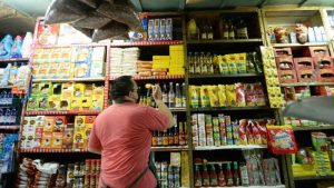 El salario mínimo en el país no alcanza para enfrentar el costo de la vida, según el CDC