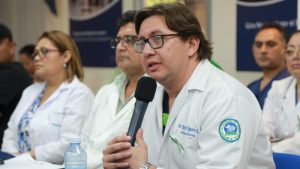 Médicos exigen a gobierno insumos para trabajar y regular carga laboral