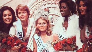 ¡Es predicadora! La Miss Universo coronada en 1975 en El Salvador cumplió 68 años