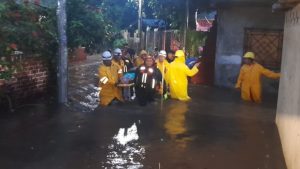 Lluvias provocan una persona fallecida y varios albergados en Acajutla