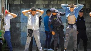 Armas abandonadas y capturas deja el cerco militar en Cabañas
