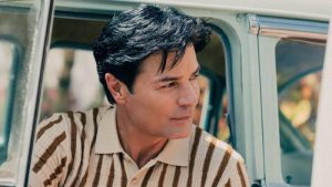 Chayanne en el video de Bailando Bachata