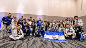 Grupo de baile Factor X en California en el World of Dance 2023