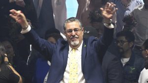 Bernardo Arévalo gana la presidencia de Guatemala