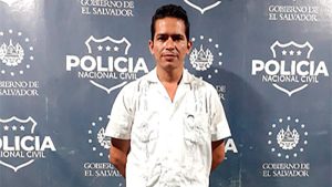 Empleado de la Asamblea Legislativa capturado por supuestos vínculos con pandillas