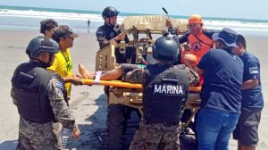 Dos hombres en "aparente ebriedad" fueron rescatados en playas ayer