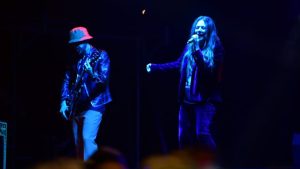 Jesse & Joy deleitaron a los salvadoreños con un concierto repleto de éxitos y "Clichés"