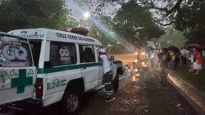 Joven motociclista muere por no usar casco en San Pablo Tacachico