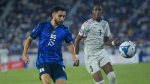 alexander roldan el-salvador-trinidad-y-tobago--(1)