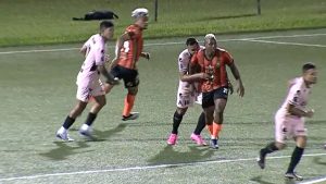 henry romero aguila alianza futbol el salvador mordida antideportivo