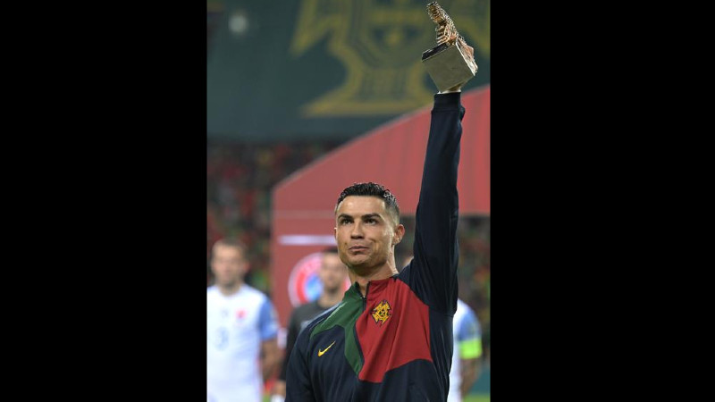 Cristiano Ronaldo Portugal Premio 02