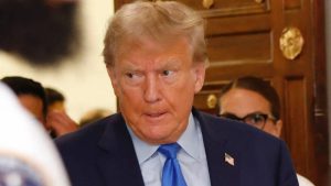 Excontable dice que la Organización Trump le ocultaba documentos financieros