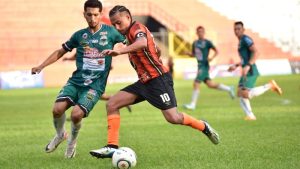 Aguila rescató el empate ante Dragón