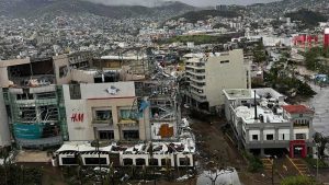 México sube a 43 la cifra de fallecidos por el impacto del huracán Otis en Acapulco