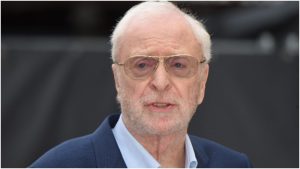 El actor Michael Caine se retira tras 70 años de carrera