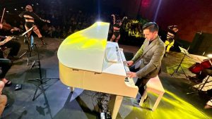 Andrés Ángel sacude emociones con su "Pianomorfosis" en El Salvador