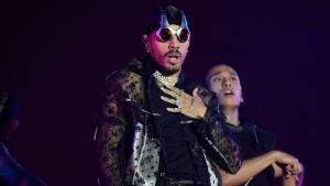 Rauw Alejandro cancela concierto pero se reúne con fans en Londres