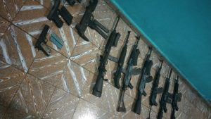 Policía encuentra armas escondidas por la MS en San Sebastián, San Vicente