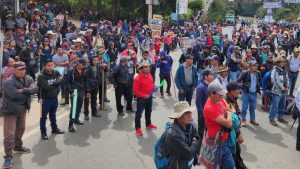 Bloqueos no ceden en Guatemala pese a resolución judicial para desalojos
