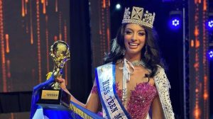 Salvadoreña gana la corona de Miss Teen Mundial en Curazao