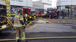 Al menos 13 muertos en incendio de una discoteca en el sureste de España