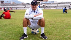 joe armas futbol ecuador entrenador 01