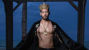 Rolando Durán destaca en Caballero Universal