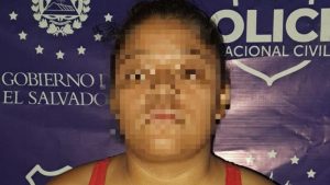 "Sí, yo lo ahogué": capturan a mujer acusada de asesinar a niño de 2 años en Santa Tecla
