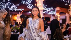 Candidatas de Miss Universo participan en cena pro hospital Bloom