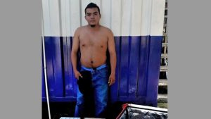 Capturan en Santa Ana a sujeto con 500 cajetillas de cigarro presuntamente de contrabando