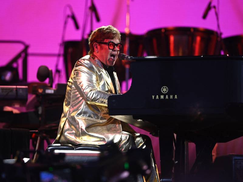 Elton John en su último concierto en Londres 2023