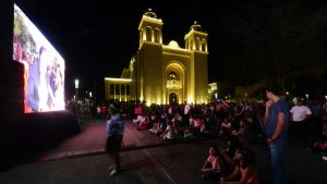 Miss-Universo--plaza-barrios_01