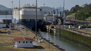 canal-de-panama-enfrenta-sequia