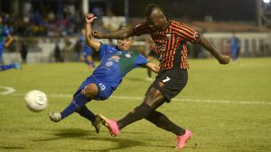 Duvier Riascos en partido de ida de cuartos de final del apertura 2023. Foto EDH / Jorge Reyes